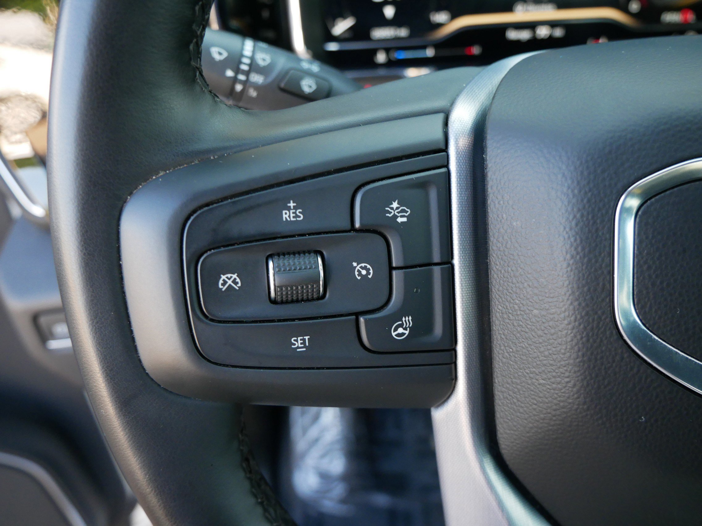 Used 2025 GMC Sierra 1500 SLT image 28