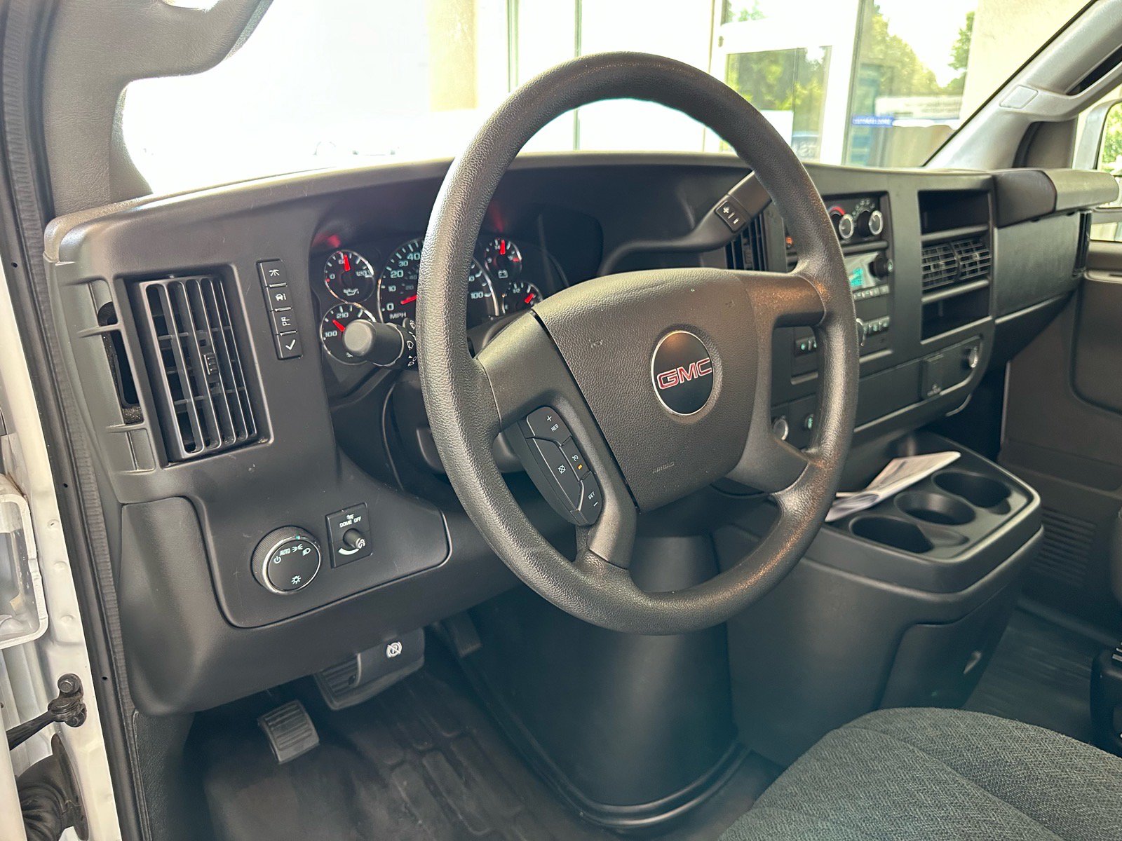 Used 2025 GMC Savana 2500 w/ Driver Convenience Package RWD image 17