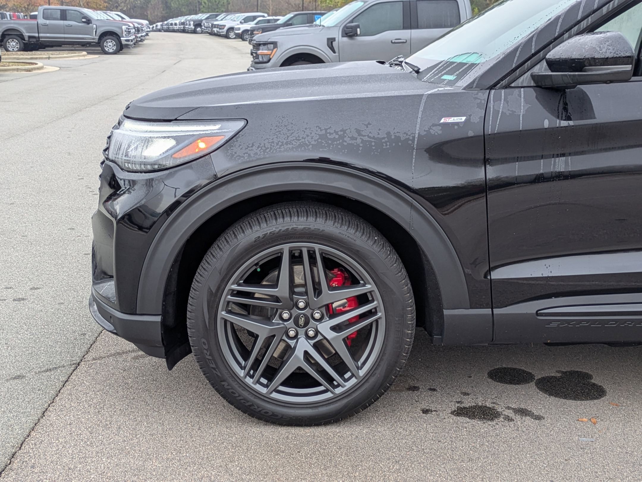 Certified 2025 Ford Explorer ST-Line w/ Premium Package image 11