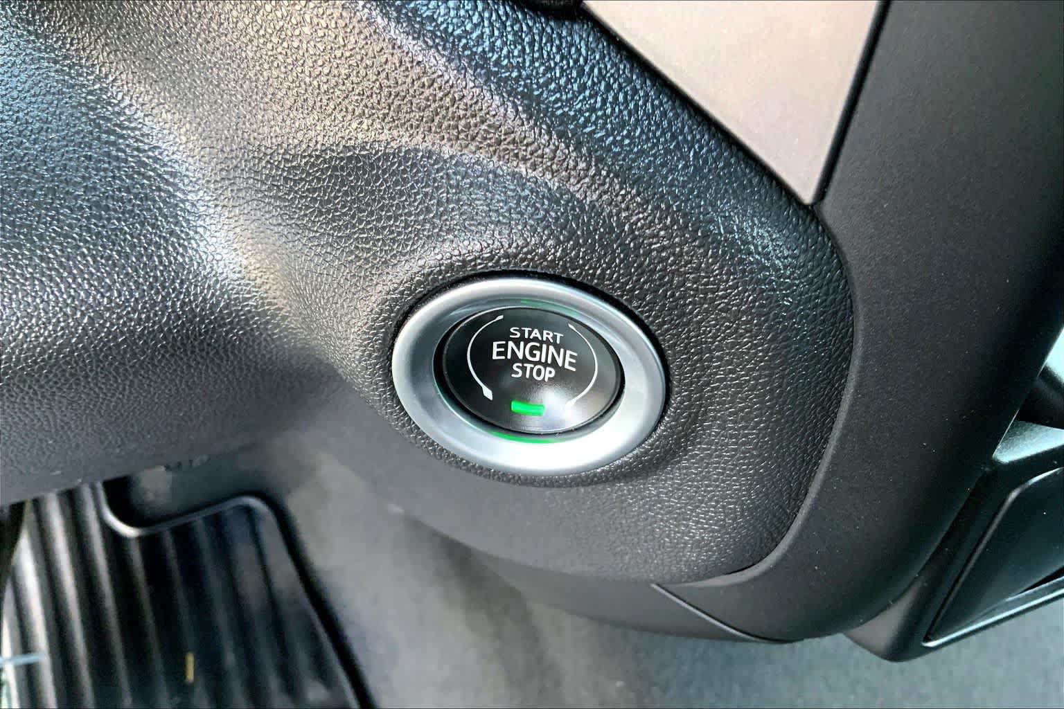 Used 2022 Chevrolet Silverado 1500 Custom w/ LPO, Dark Essentials Package RWD image 32