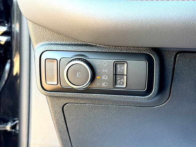 Certified 2026 Ford Explorer Active w/ Active Comfort Package RWD image 15