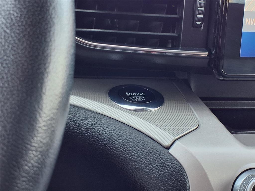 Certified 2023 Ford Explorer XLT w/ Equipment Group 202A image 18