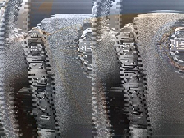 Used 2024 Nissan Frontier SV w/ SV Convenience Package image 13