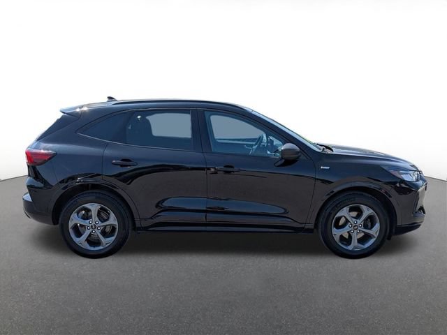 Certified 2023 Ford Escape ST-Line w/ Tech Pack #1 AWD/4WD image 2
