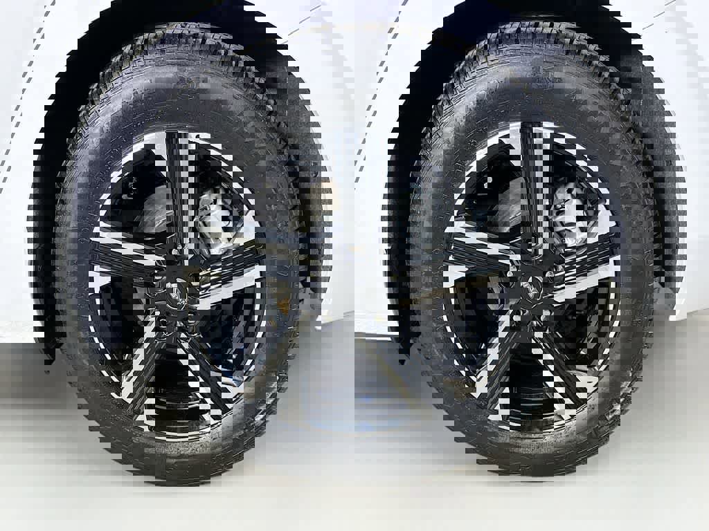 Used 2025 Nissan Sentra SV image 11