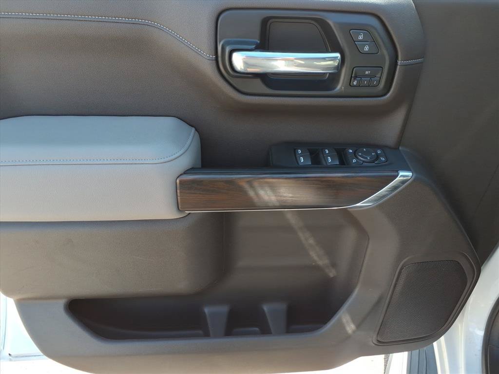Used 2022 GMC Sierra 1500 SLT w/ SLT Premium Package AWD/4WD image 8
