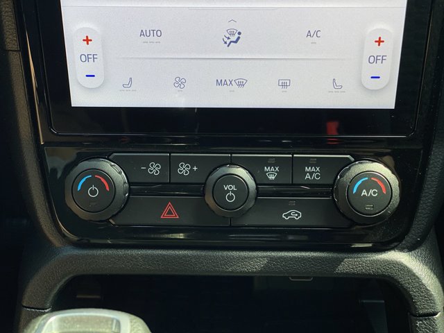 Certified 2024 Ford Ranger XLT w/ Technology Package AWD/4WD image 19