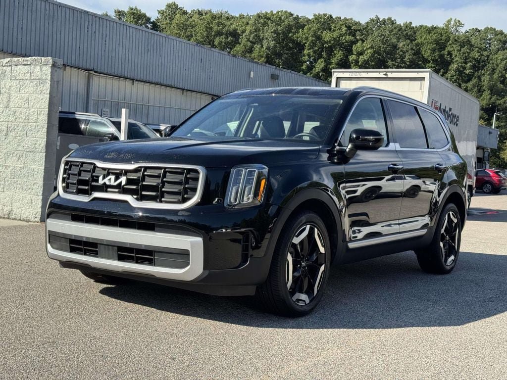 Used 2025 Kia Telluride S AWD/4WD image 27