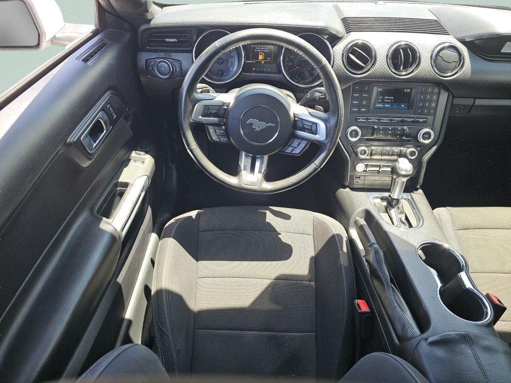 Certified 2017 Ford Mustang Coupe RWD image 4