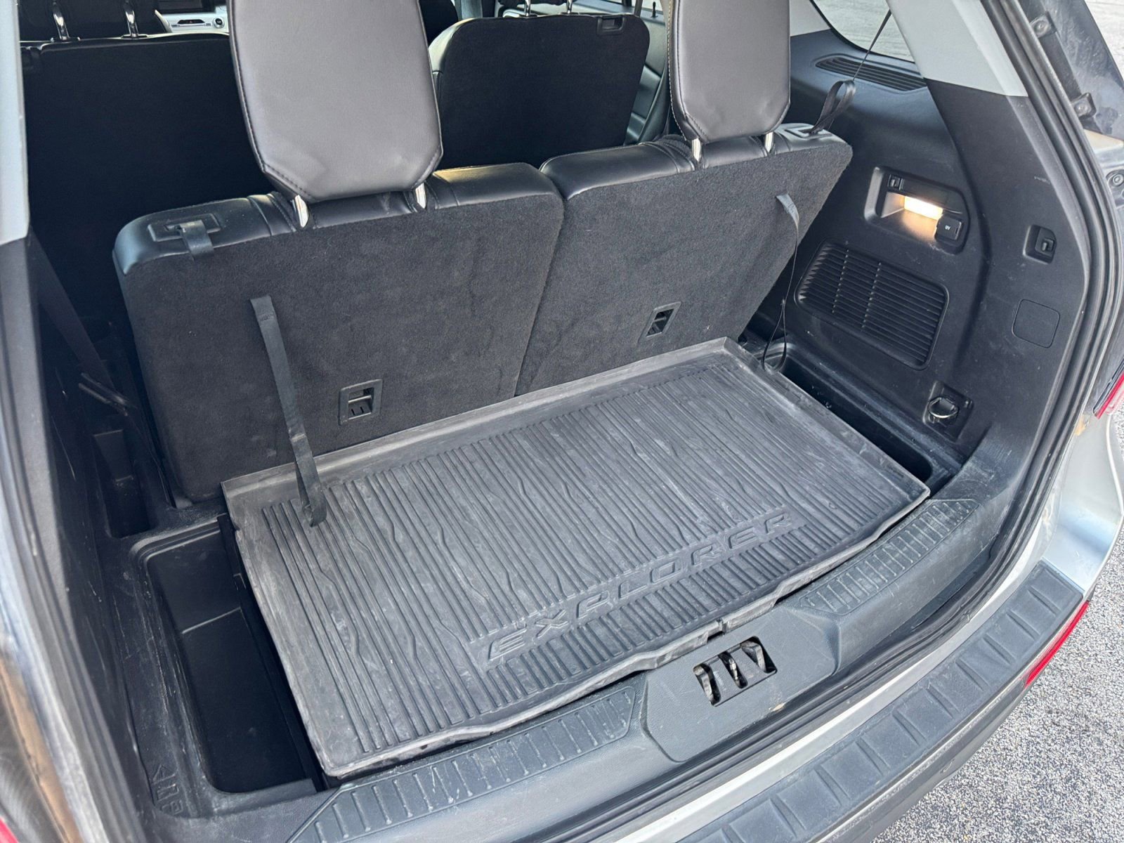 Certified 2021 Ford Explorer XLT w/ Equipment Group 202A image 17