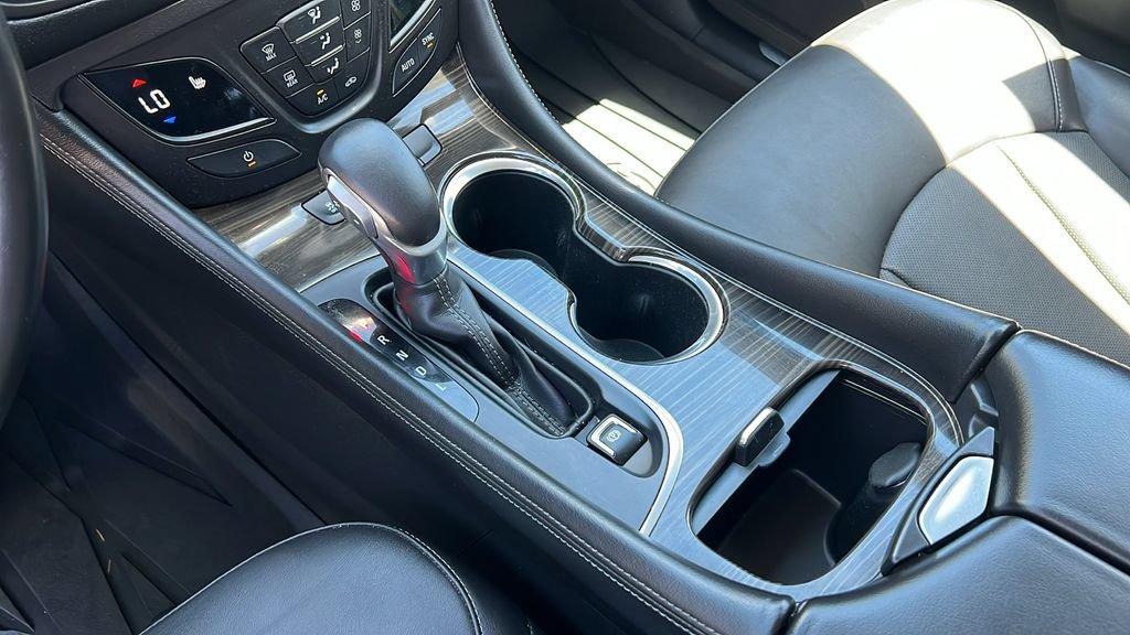 Used 2019 Buick Envision Essence AWD/4WD image 17