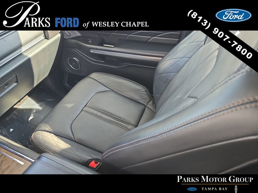 Certified 2021 Ford Expedition Max Platinum image 14