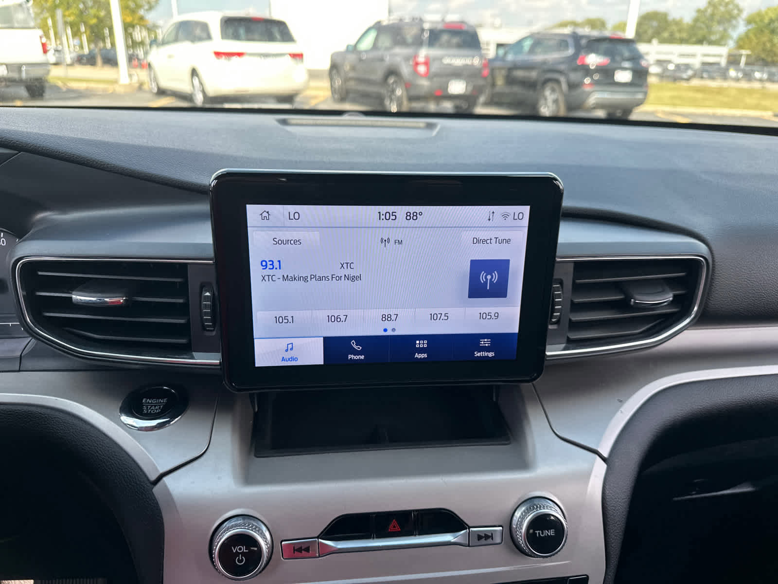 Certified 2022 Ford Explorer XLT w/ Equipment Group 202A image 21