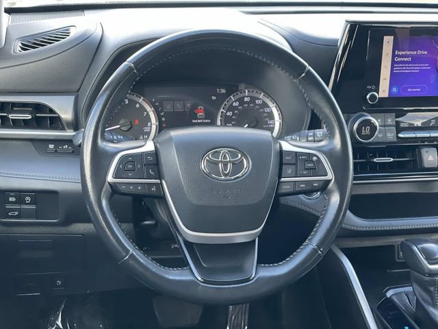 Used 2023 Toyota Highlander LE image 8