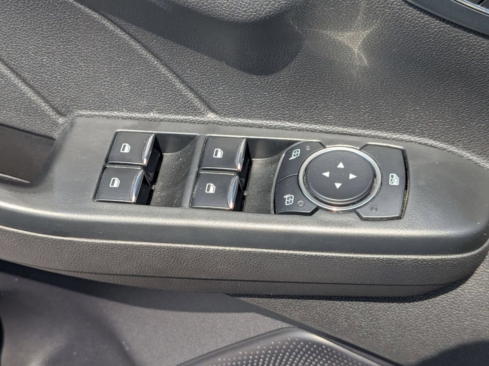 Certified 2024 Ford Escape Platinum AWD/4WD image 15