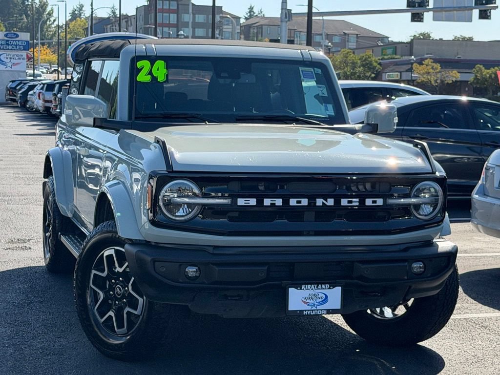 Certified 2024 Ford Bronco Outer Banks AWD/4WD image 1