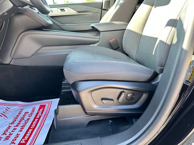 Certified 2026 Ford Explorer Active AWD/4WD image 12