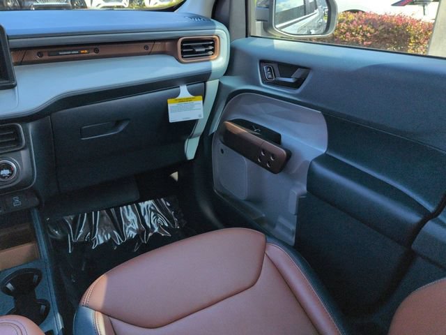 Certified 2024 Ford Maverick Lariat w/ 4K Tow Package AWD/4WD image 17