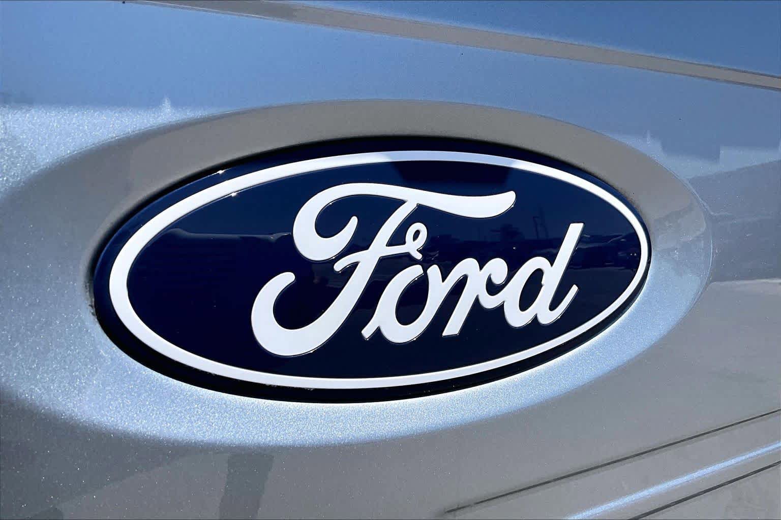 Certified 2024 Ford F150 XLT w/ FX4 Off-Road Package AWD/4WD image 30