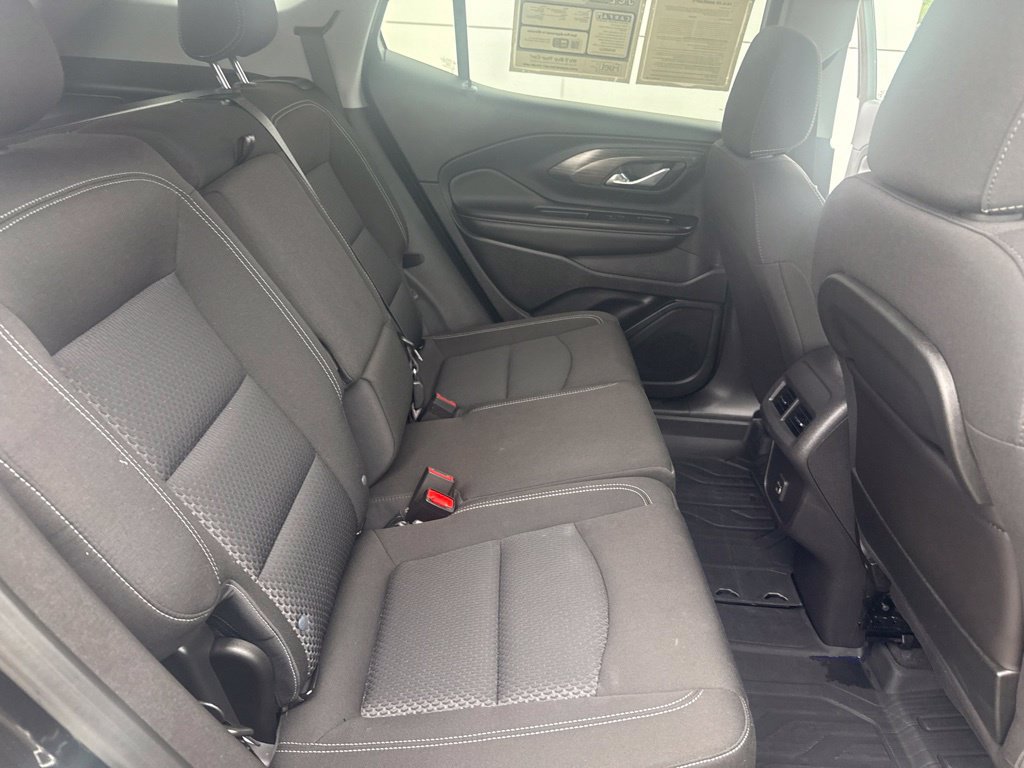 Used 2024 GMC Terrain SLE w/ Driver Convenience Package FWD image 30