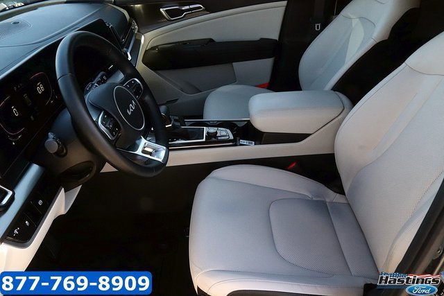 Used 2023 Kia Sportage EX image 12