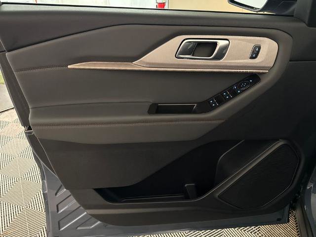 Certified 2025 Ford Explorer Active image 15