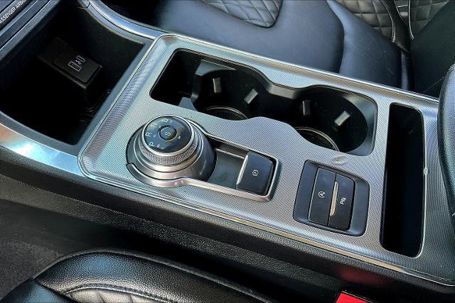 Certified 2024 Ford Edge Titanium w/ Class II Trailer Tow Package image 20