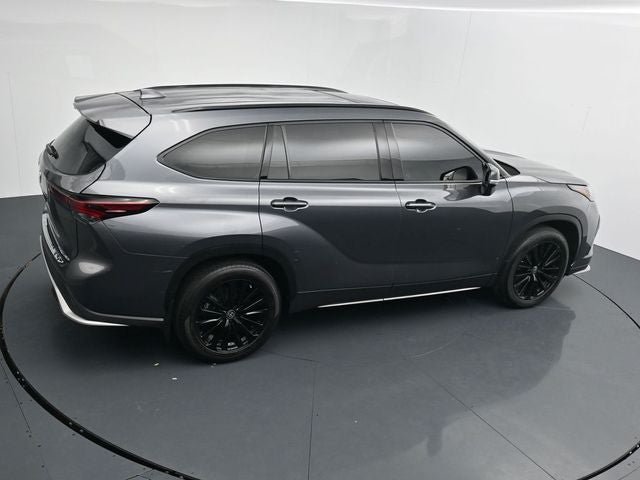 Used 2024 Toyota Highlander XSE AWD/4WD image 34