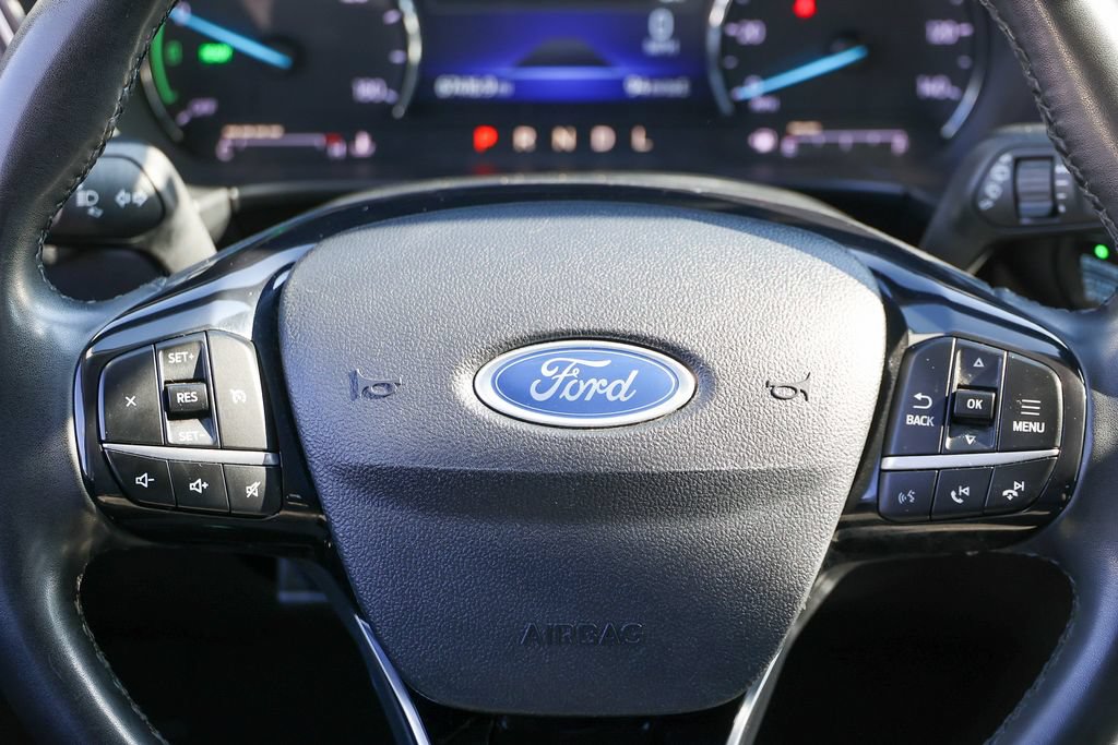 Certified 2022 Ford Escape SE w/ Cold Weather Package FWD image 28