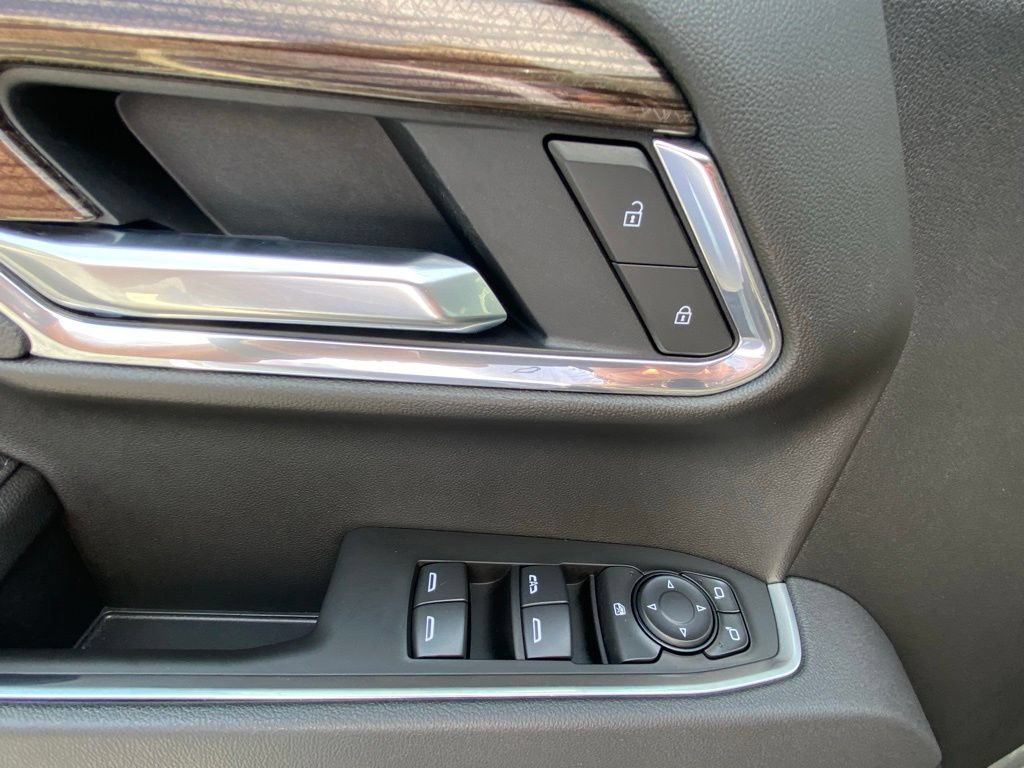 Used 2025 Chevrolet Silverado 1500 LT Trail Boss w/ Convenience Package II AWD/4WD image 11
