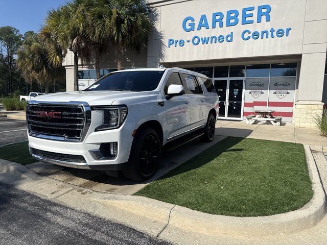 Used 2022 GMC Yukon XL SLT w/ SLT Premium Package AWD/4WD image 11