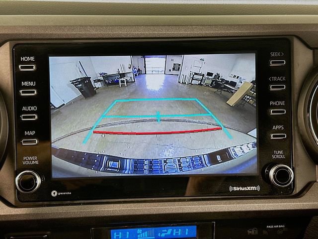 Used 2022 Toyota Tacoma TRD Off-Road w/ Technology Package AWD/4WD image 27