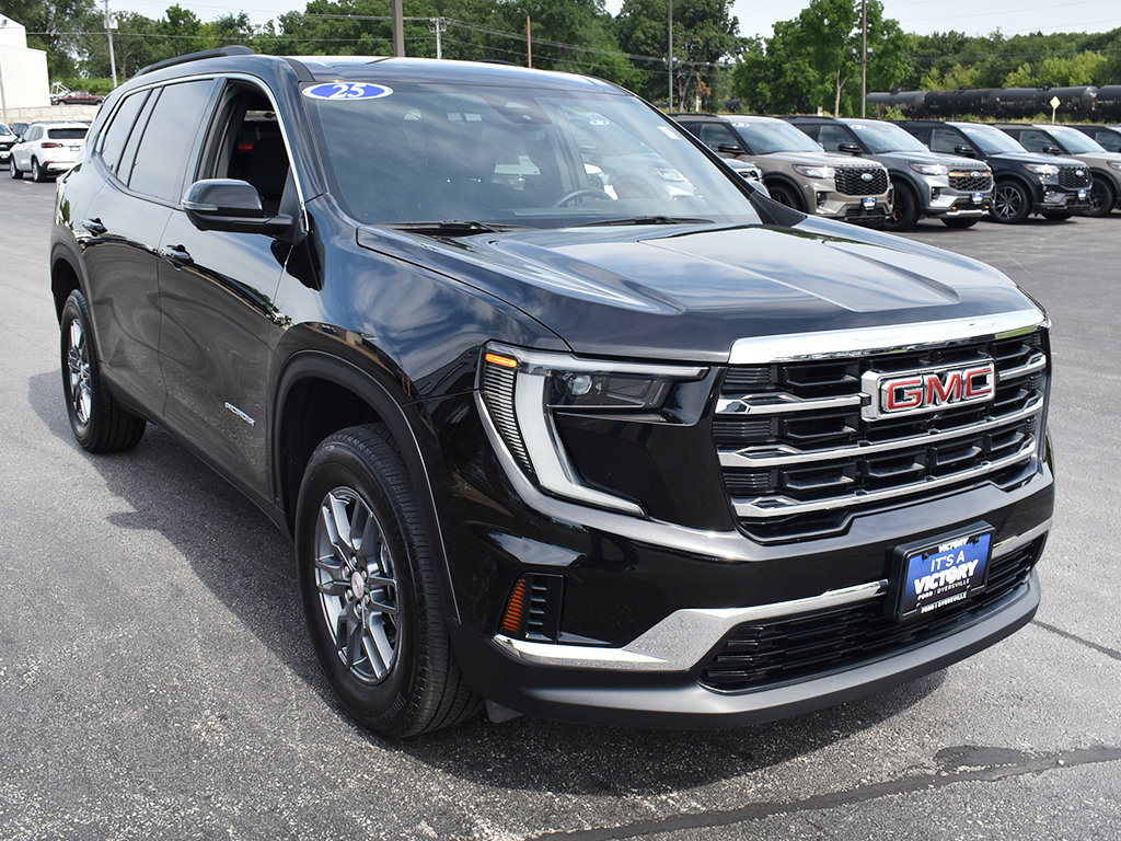 Used 2025 GMC Acadia Elevation AWD/4WD image 13