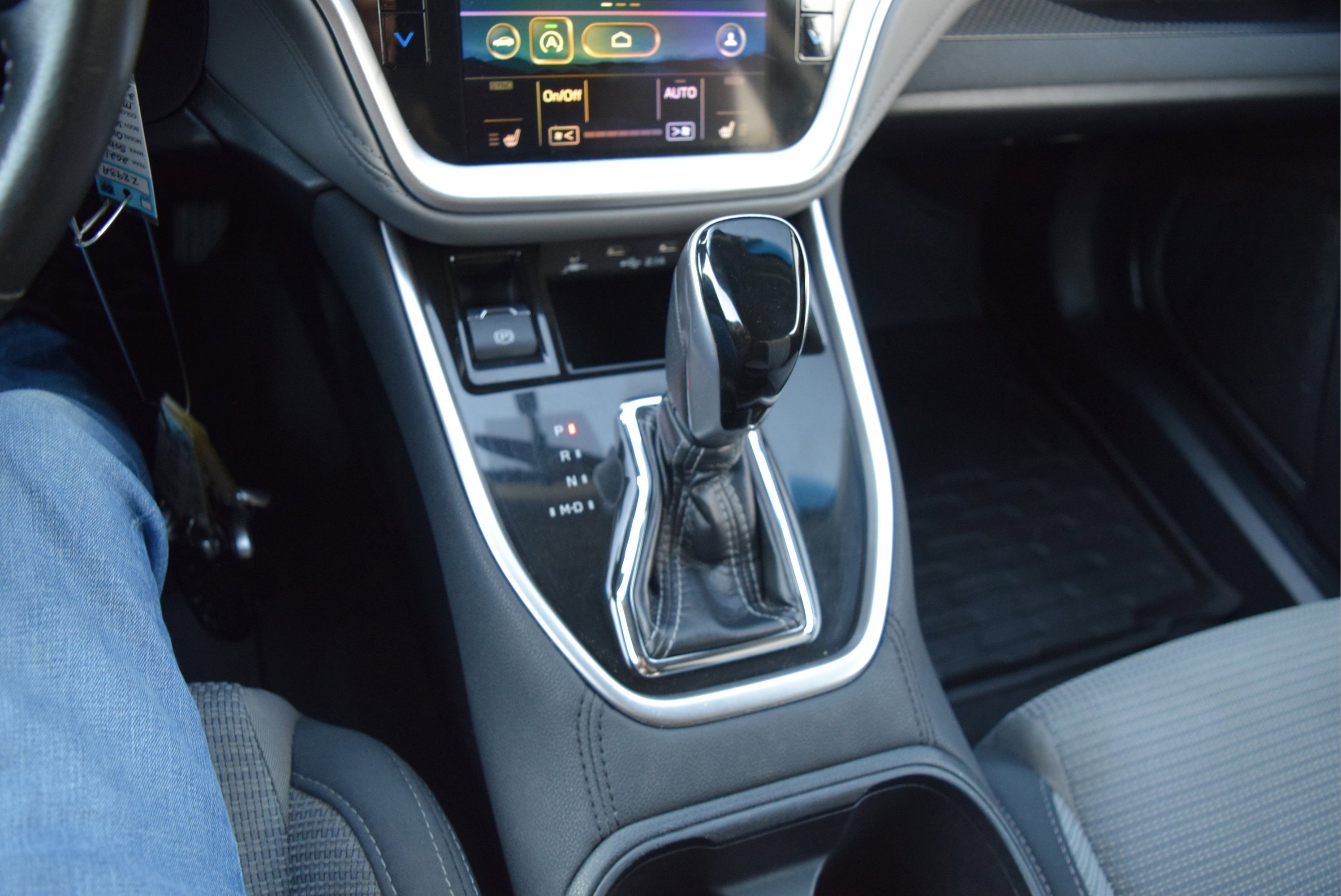 Used 2021 Subaru Outback Premium image 13