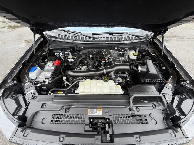 Certified 2025 Ford Expedition Active AWD/4WD image 20