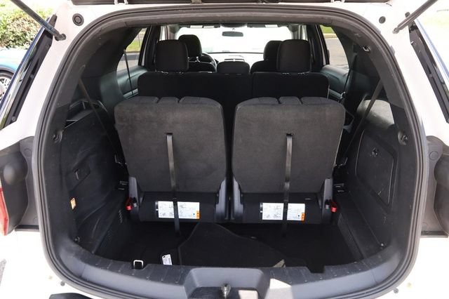 Certified 2017 Ford Explorer XLT FWD image 7