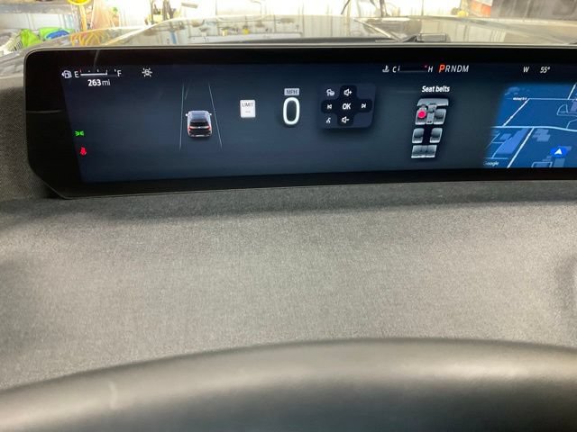 Certified 2025 Ford Expedition Active AWD/4WD image 10