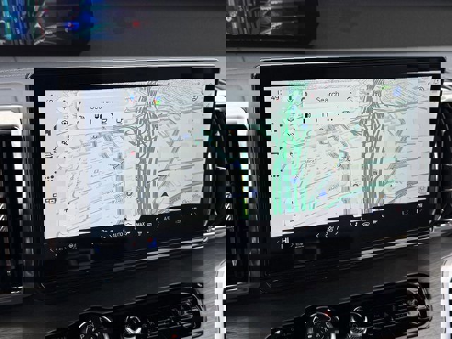 Certified 2025 Ford Expedition Max Platinum image 10