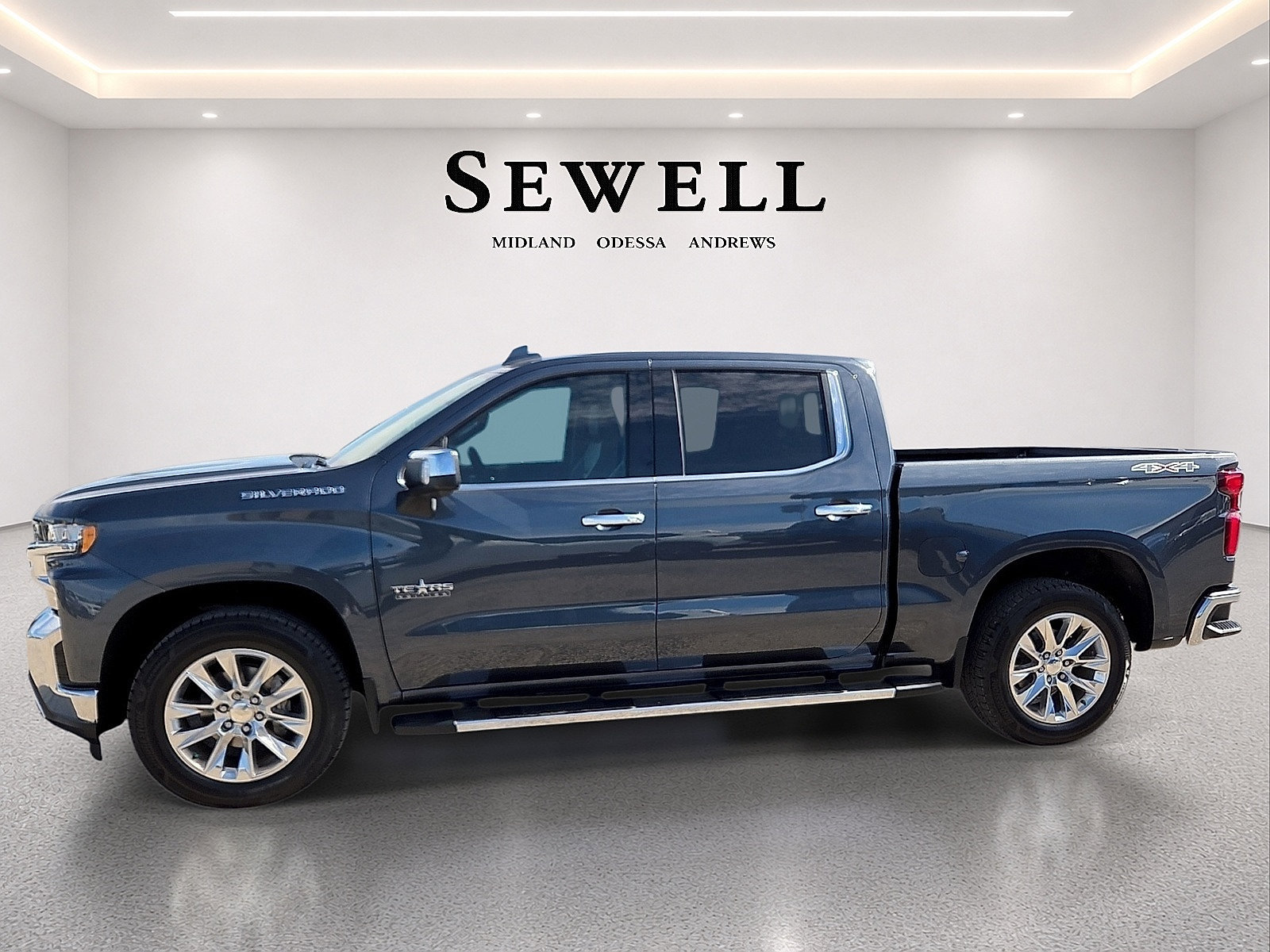 Used 2020 Chevrolet Silverado 1500 LTZ w/ LTZ Texas Edition AWD/4WD image 2