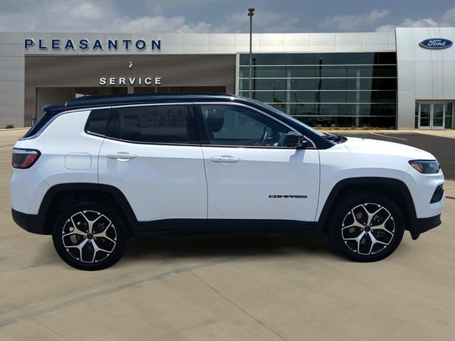 Used 2025 Jeep Compass Limited AWD/4WD image 6