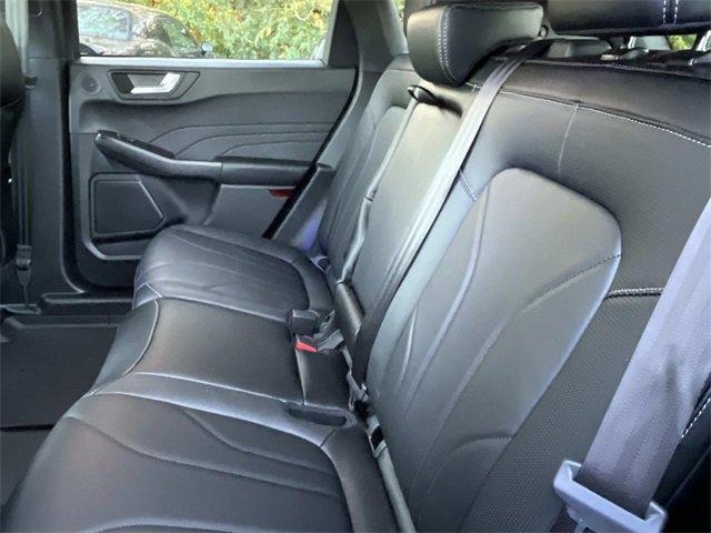 Certified 2025 Ford Escape Platinum w/ Premium Technology Package image 19