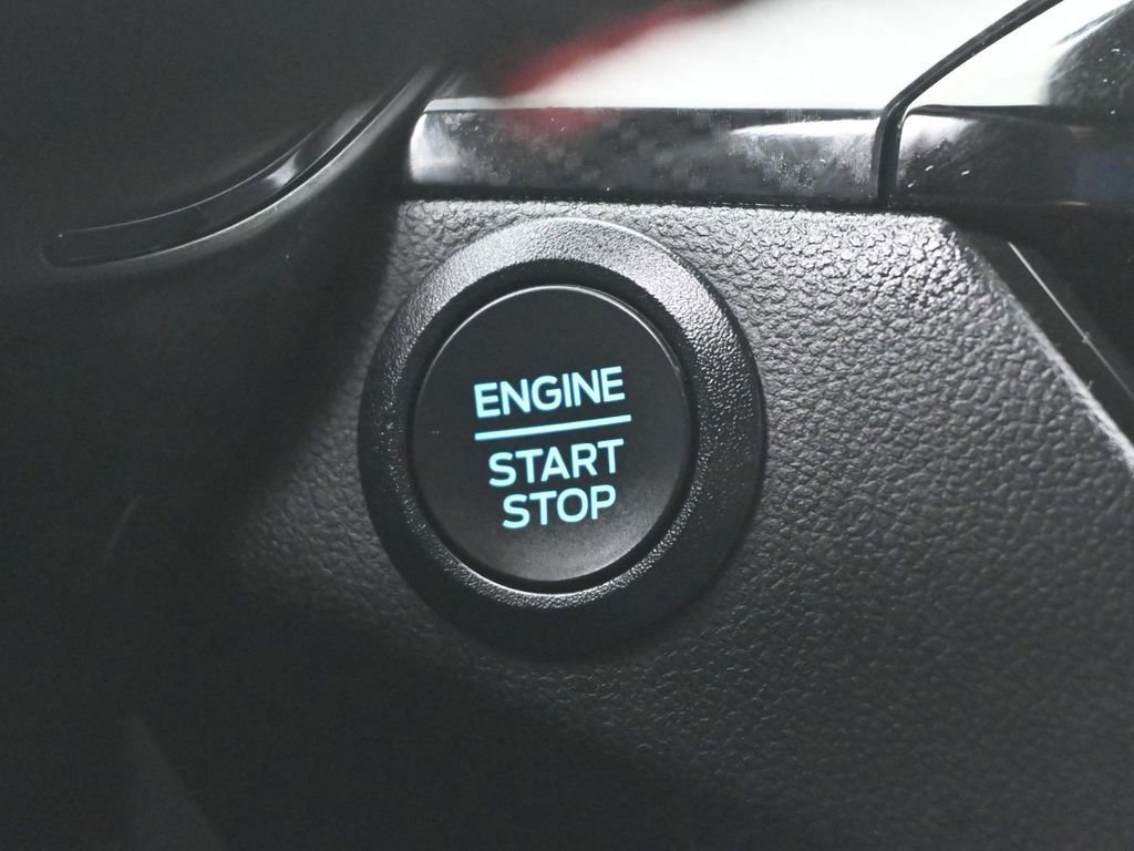 Certified 2025 Ford Escape ST-Line AWD/4WD image 21