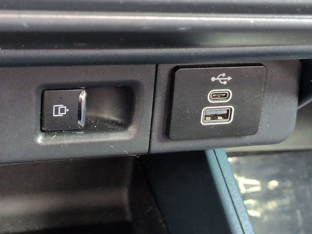 Certified 2025 Ford Maverick Tremor AWD/4WD image 24