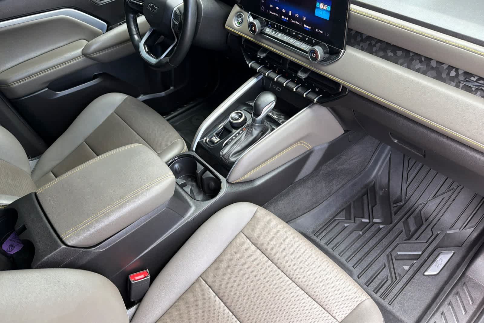 Used 2023 Chevrolet Colorado ZR2 w/ ZR2 Convenience Package III AWD/4WD image 15