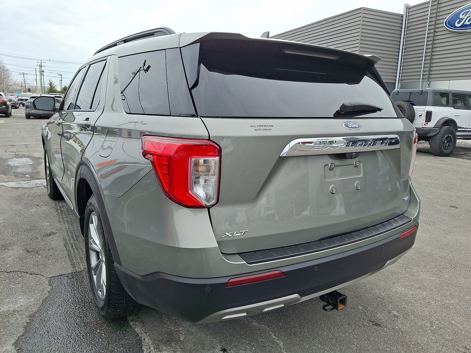 Certified 2020 Ford Explorer XLT w/ Equipment Group 202A image 8