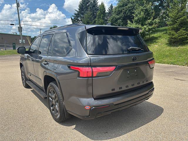 Used 2024 Toyota Sequoia Platinum AWD/4WD image 2