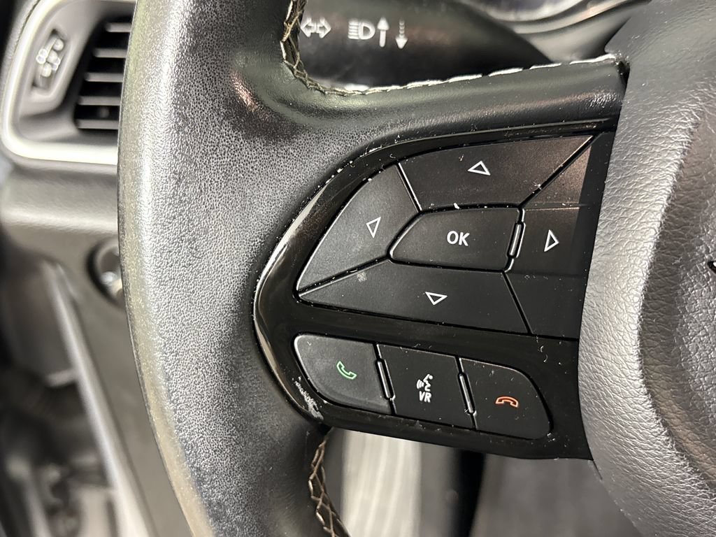 Used 2018 Chrysler Pacifica Touring Plus w/ S Appearance Package FWD image 18