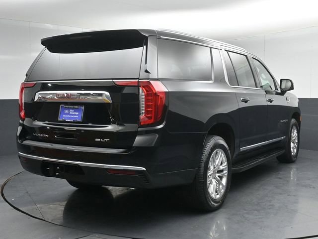 Used 2023 GMC Yukon XL SLT w/ SLT Premium Package AWD/4WD image 3