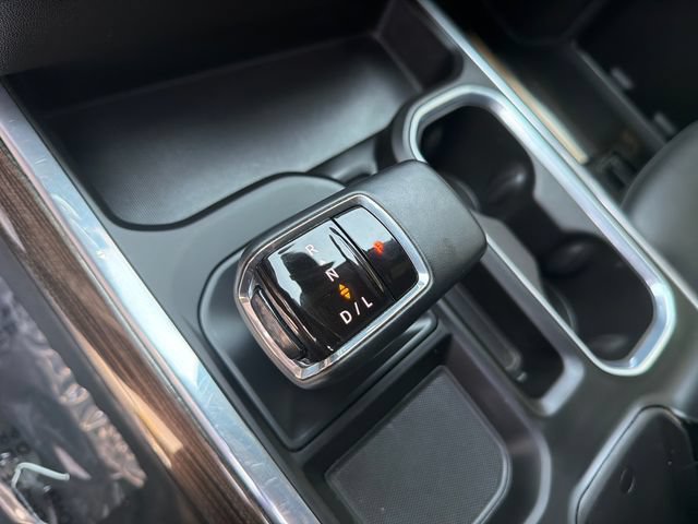 Used 2023 Chevrolet Silverado 1500 RST w/ Convenience Package II AWD/4WD image 31