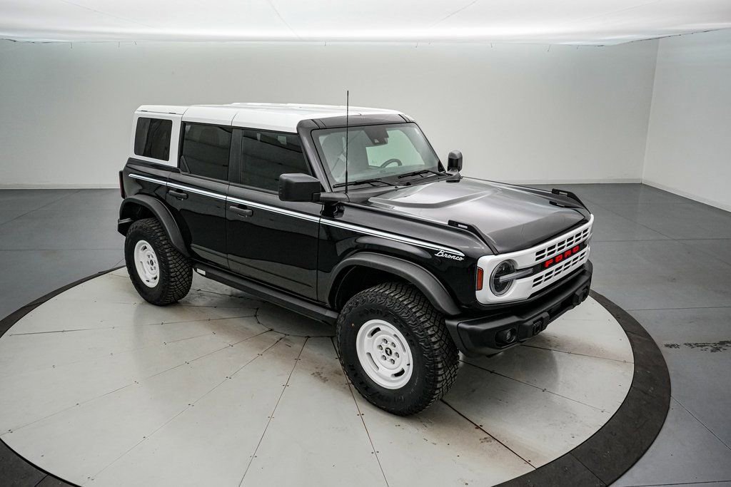 Certified 2024 Ford Bronco Heritage Edition image 8